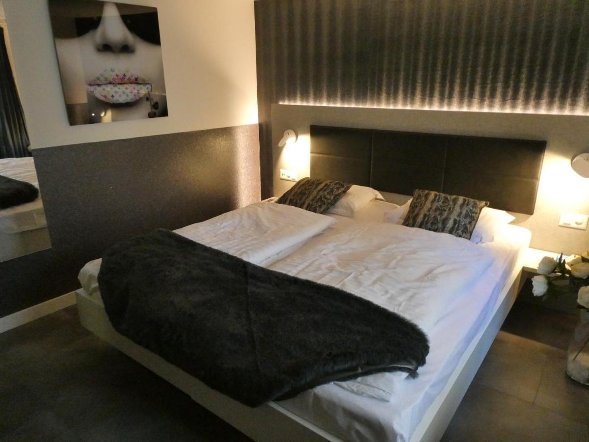 Central & Elegant Apartments,Partially With Fireplace, By Zermatt Rental Exterior photo