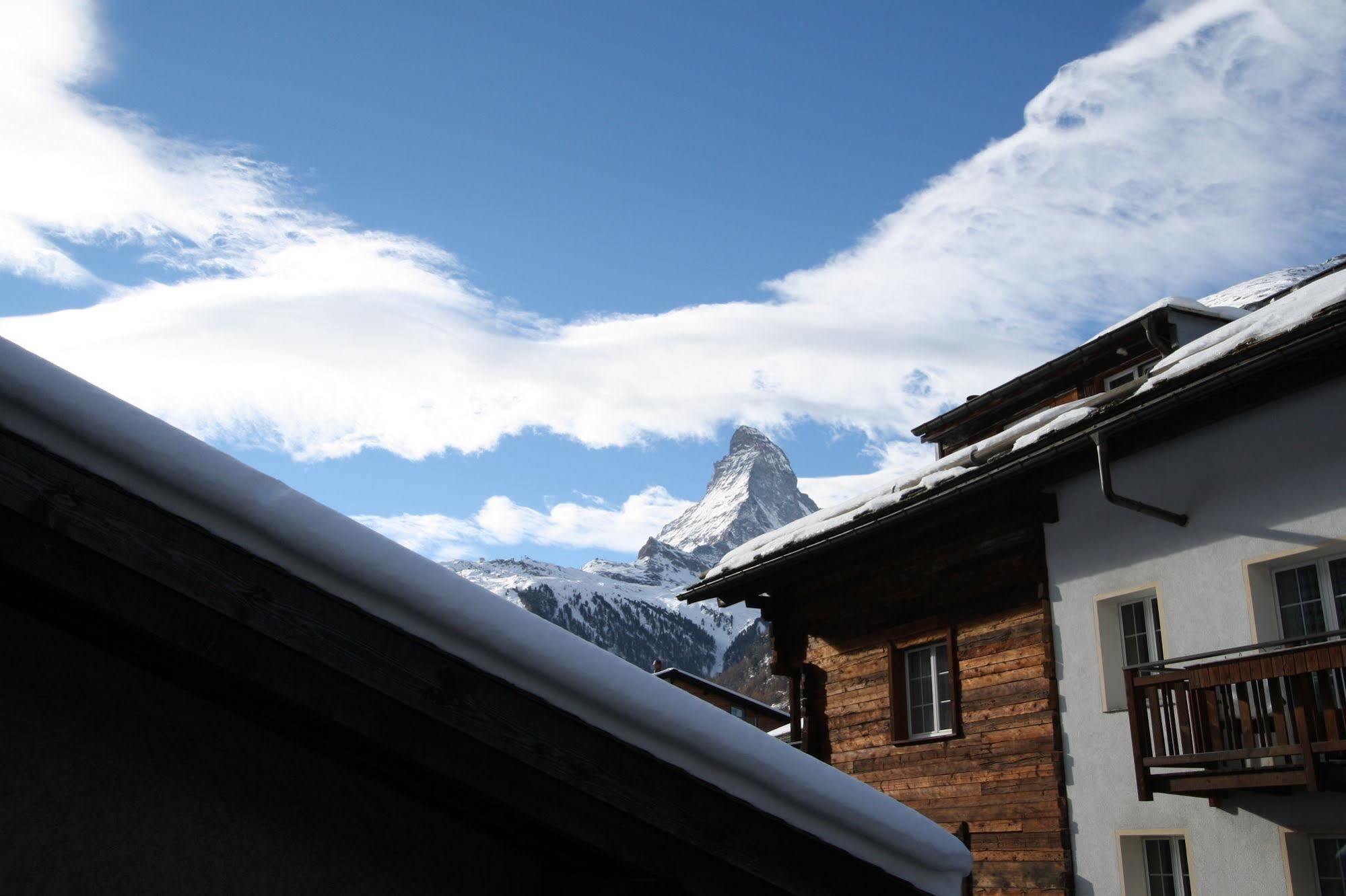 Central & Elegant Apartments,Partially With Fireplace, By Zermatt Rental Exterior photo
